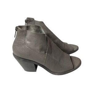 Eileen Fisher Gray Open-Toe Leather Ankle Boots Size 5